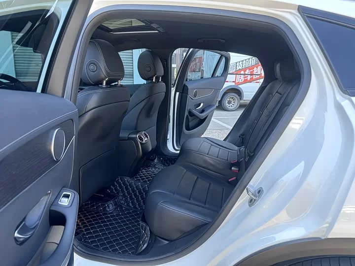 Mercedes-Benz GLC coupe