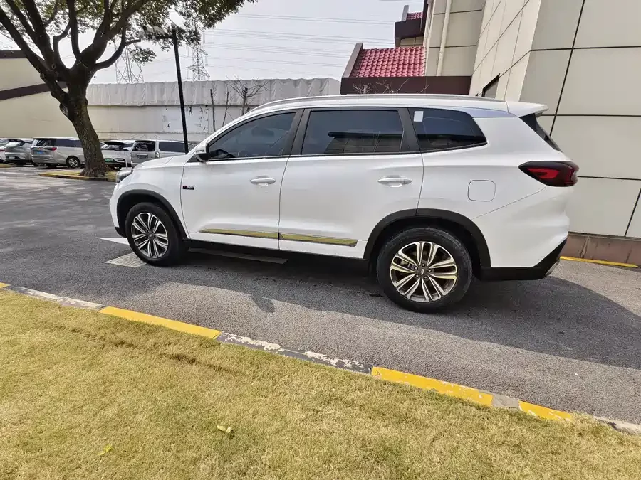 Chery Tiggo 8