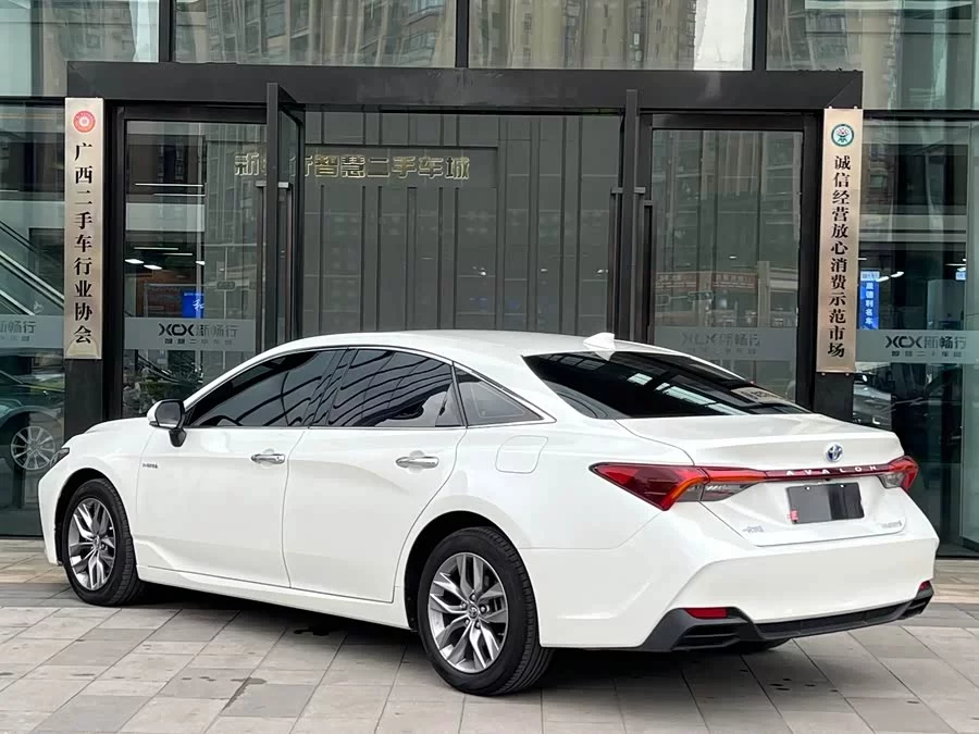 Toyota Avalon