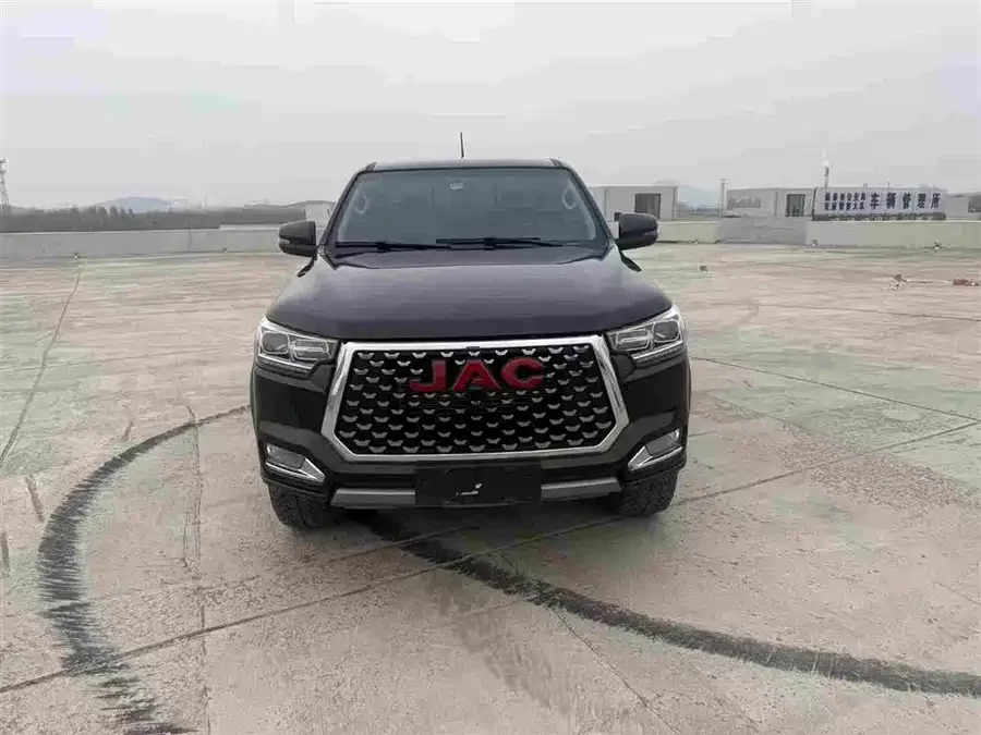 JAC Group JAC T8