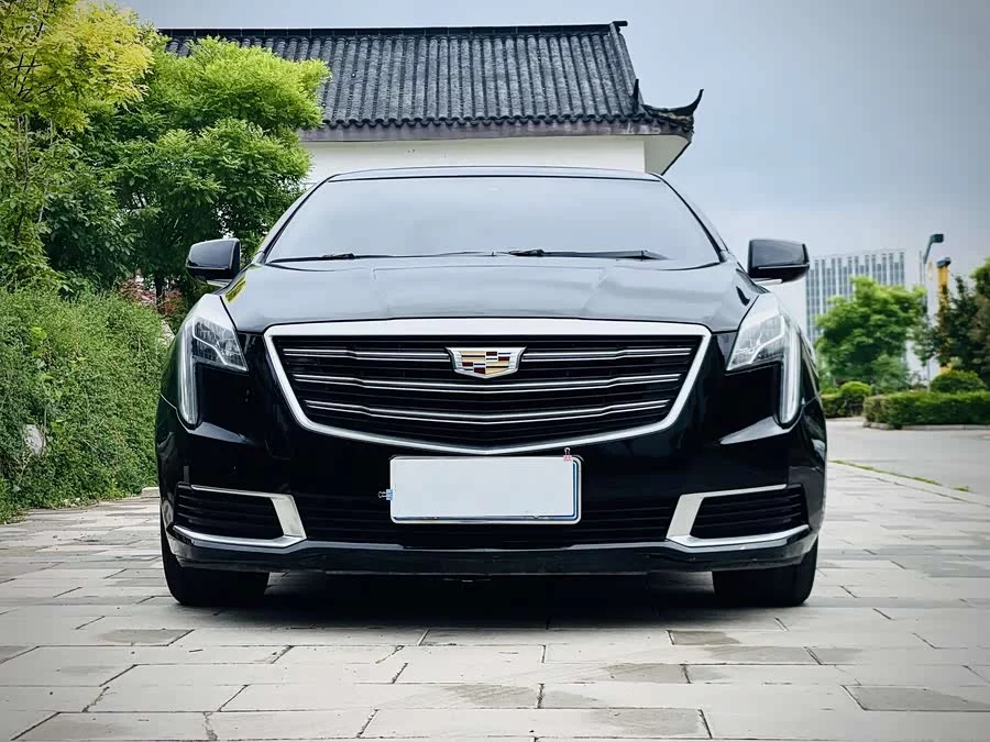 Cadillac XTS