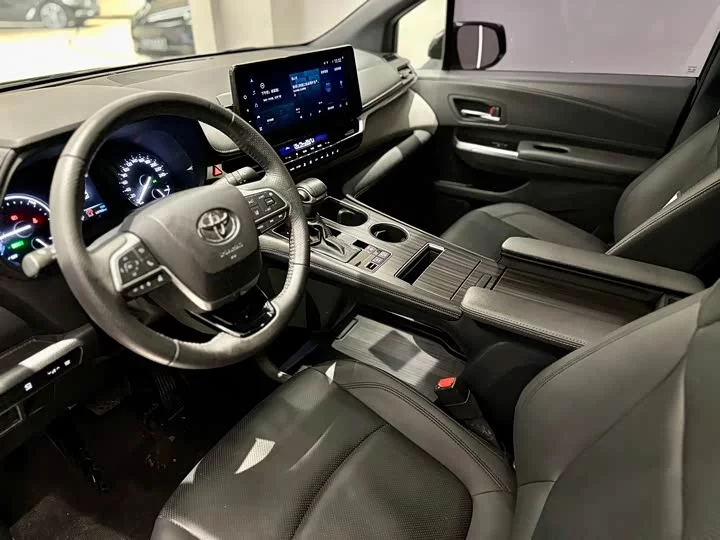 Toyota Granvia