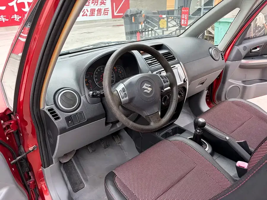 Suzuki SX4