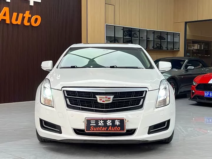 Cadillac XTS