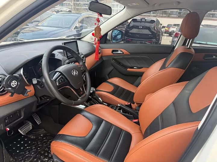 BAIC Shenbao X35