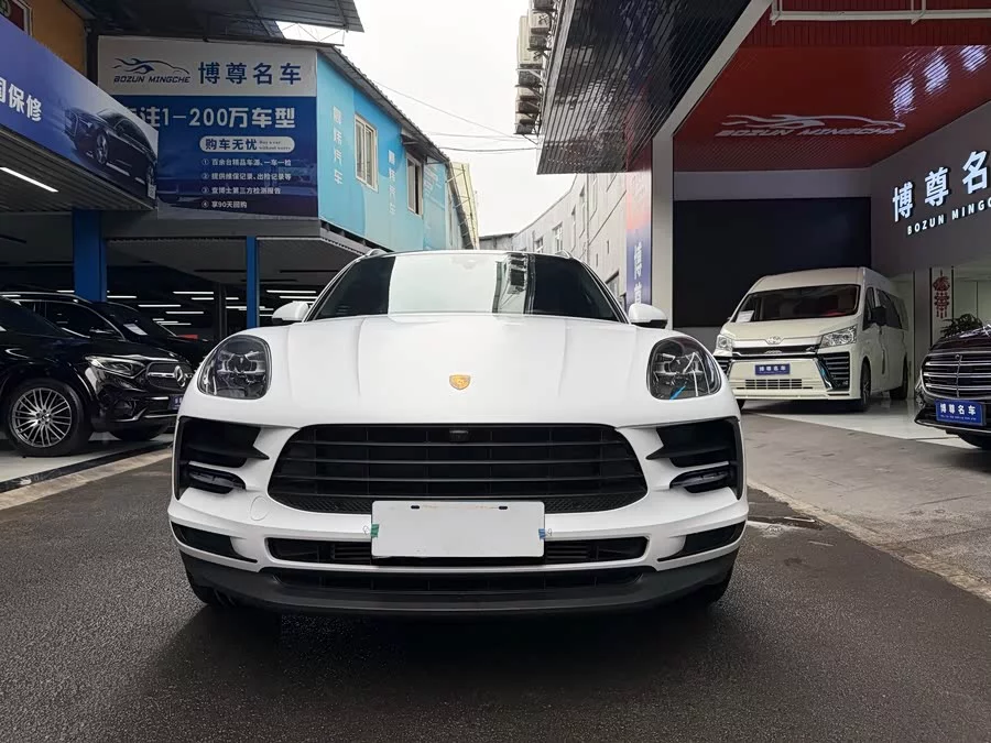 Porsche Macan