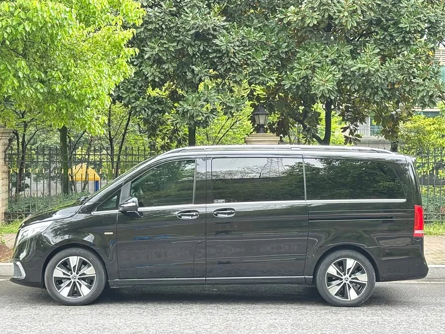 Mercedes Benz Class V