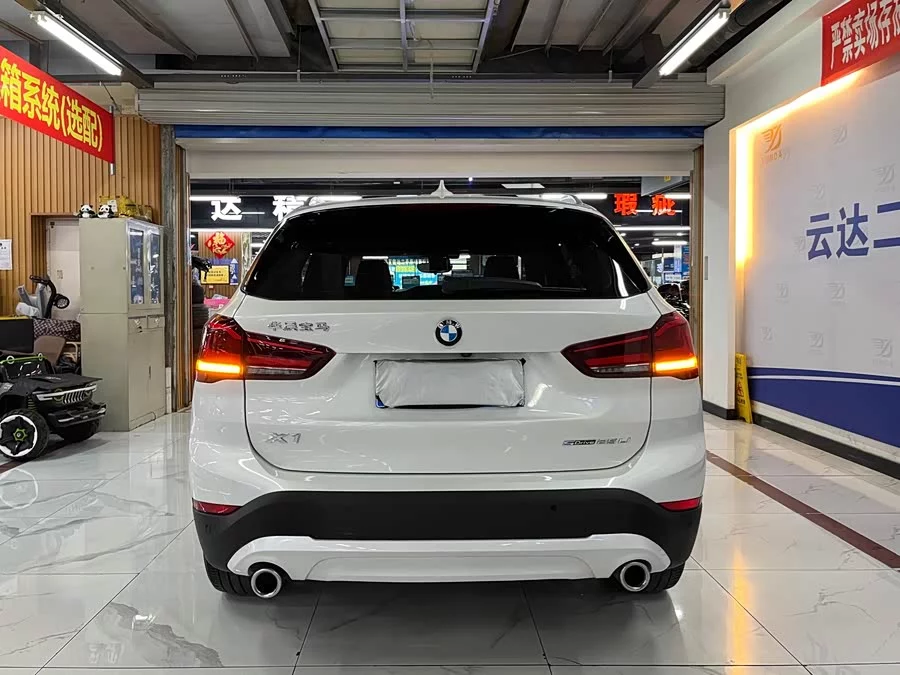 BMW X1