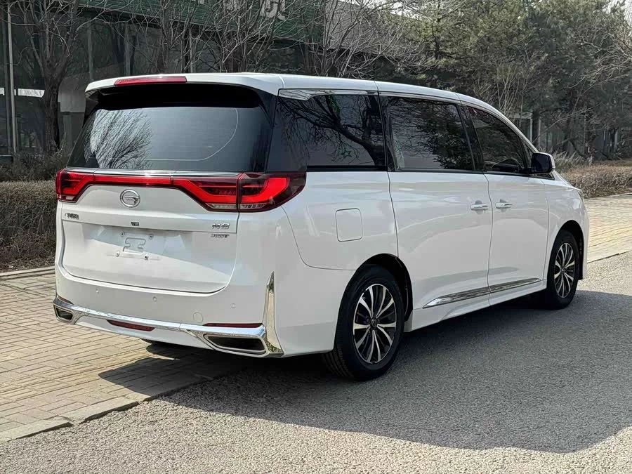 GAC Trumpchi M8