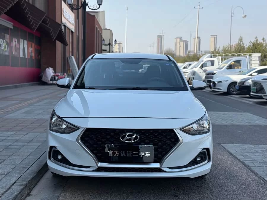 Hyundai Elantra / Celesta