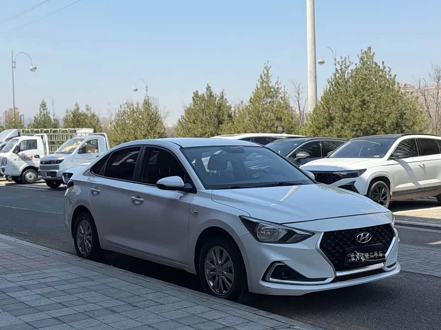 Hyundai Elantra / Celesta