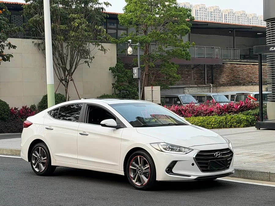 Hyundai elantra