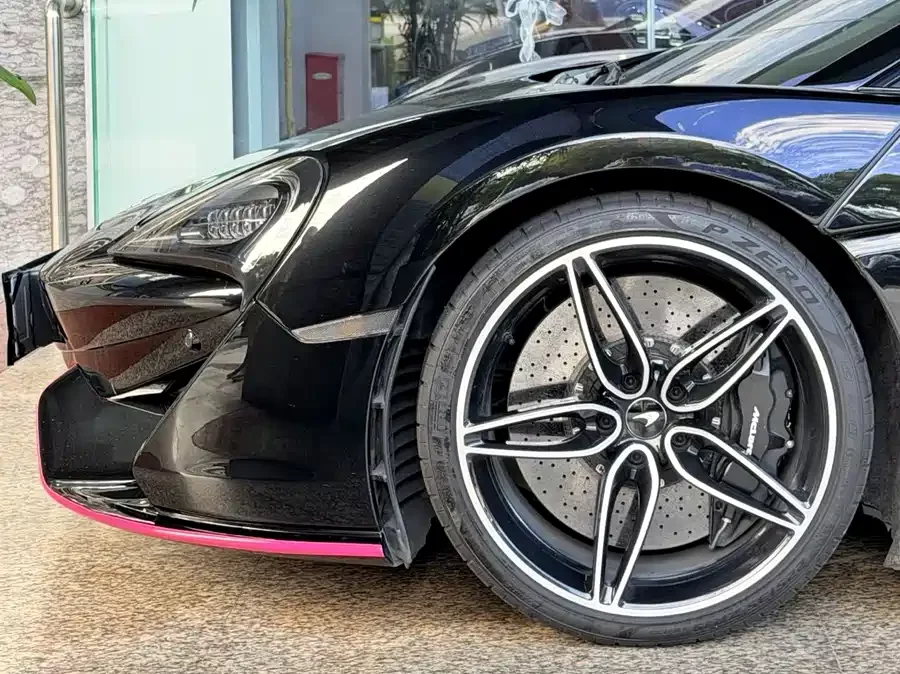 McLaren 570