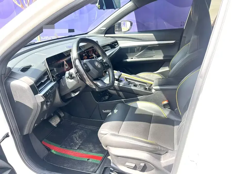 MG 5 Scorpio