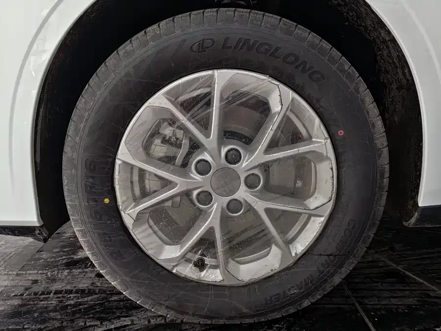 Geely Galaxy Star 6