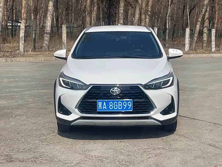 Toyota Yaris L