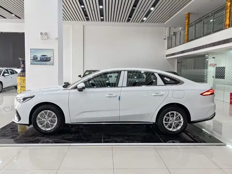 Geely Galaxy Star 6