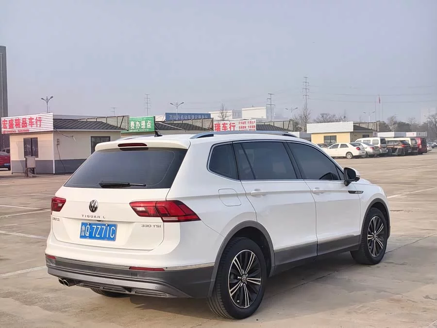 Volkswagen Tiguan L