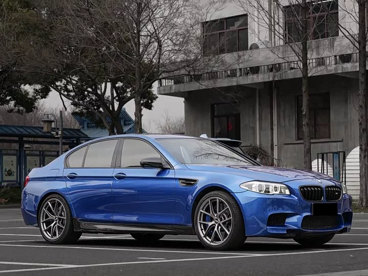 BMW M5