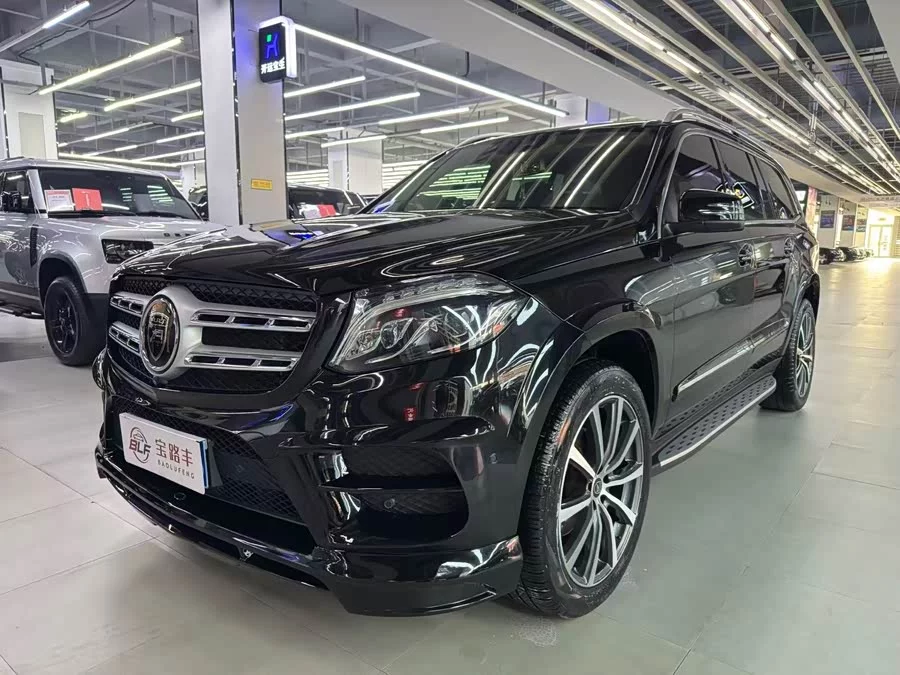 Mercedes Benz GLS