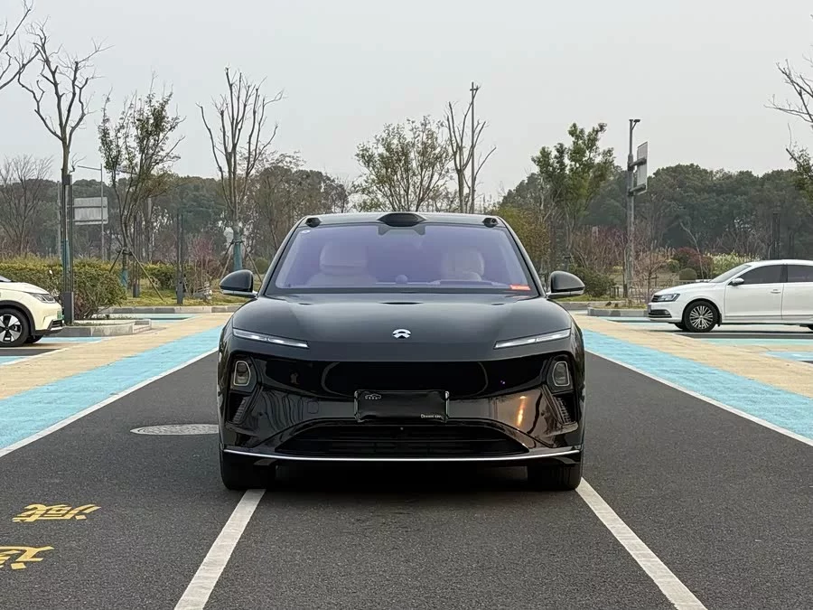 NIO ET9
