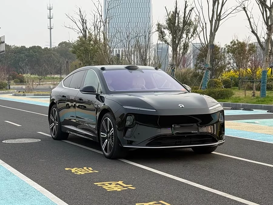 NIO ET9