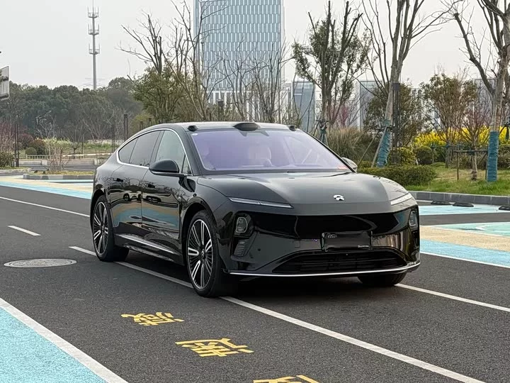 NIO ET9