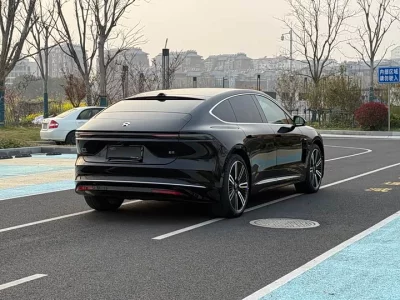 NIO ET9