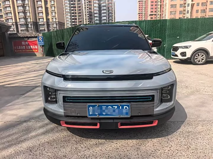Geely ICON