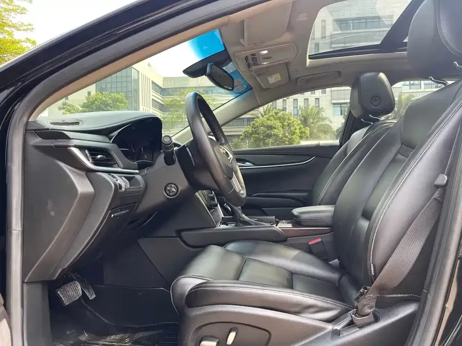 Cadillac XTS