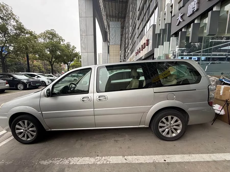 Buick GL8