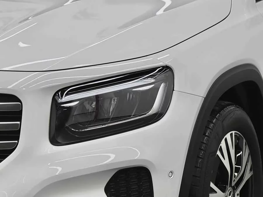 Mercedes Benz GLB