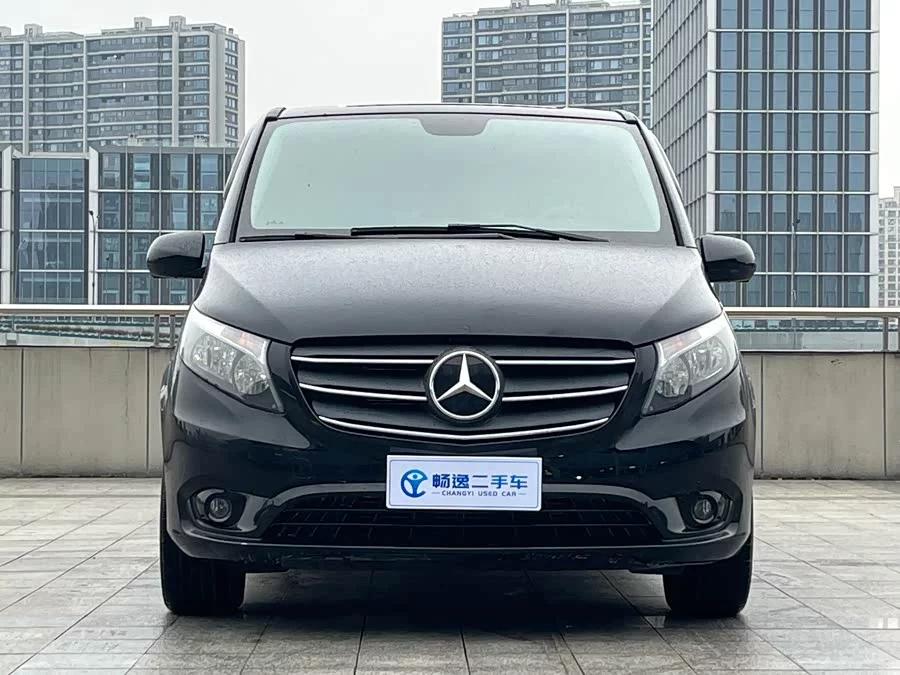 Mercedes Benz Vito