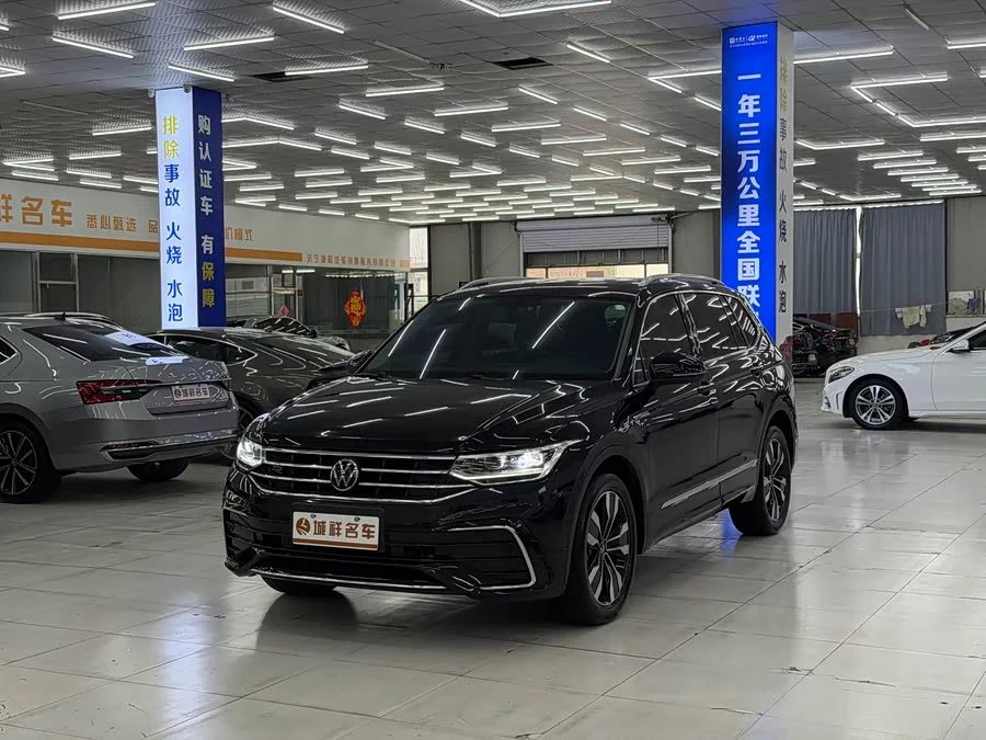 Volkswagen Tiguan L