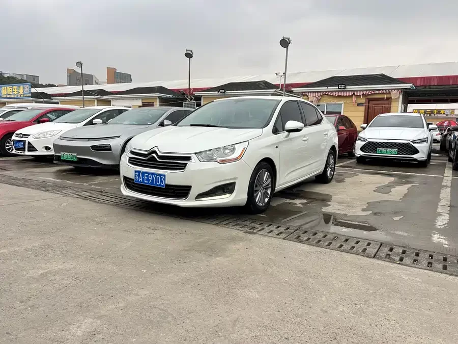 Citroën C4L