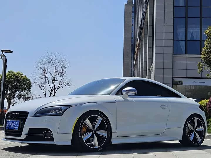 Audi TTS