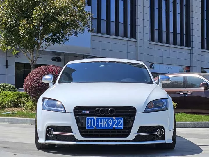 Audi TTS