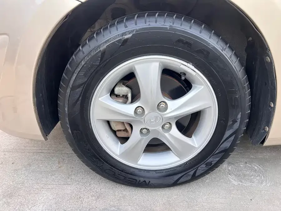 Hyundai Rena