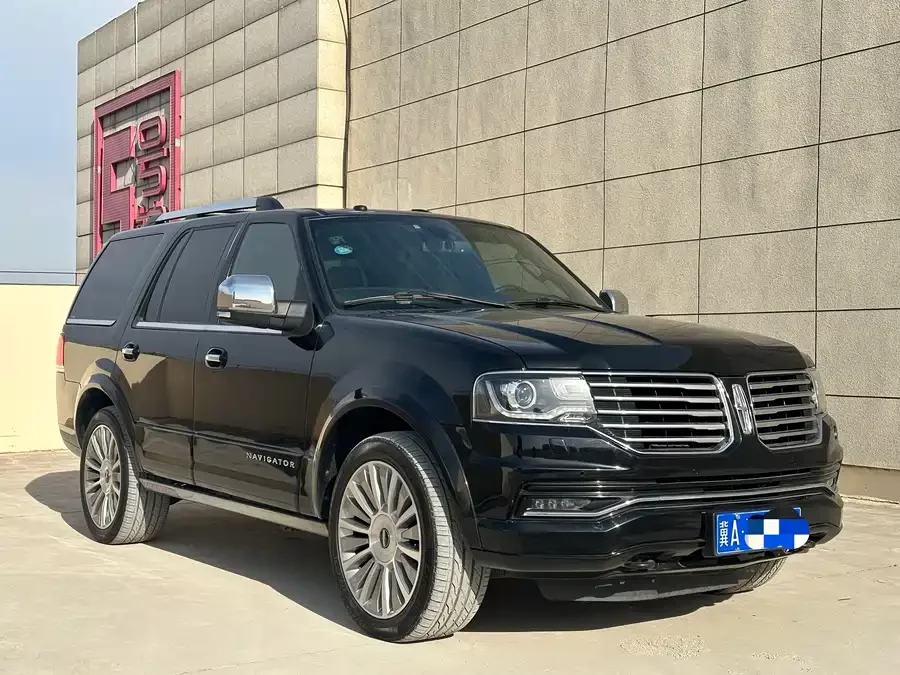 Lincoln Navigator