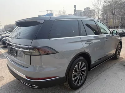 Lincoln Aviator
