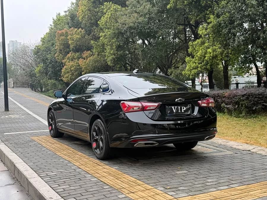 Chevrolet Malibu XL