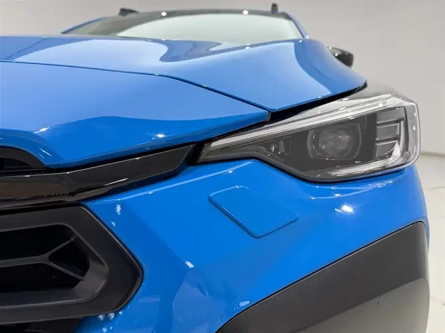 Subaru Leopard