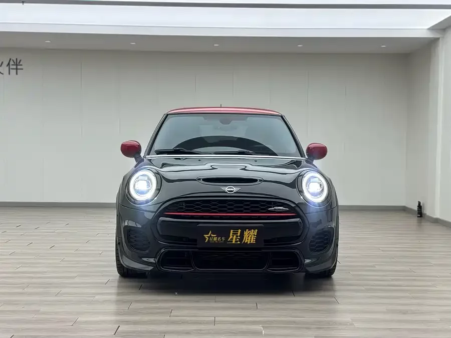 MINI JCW