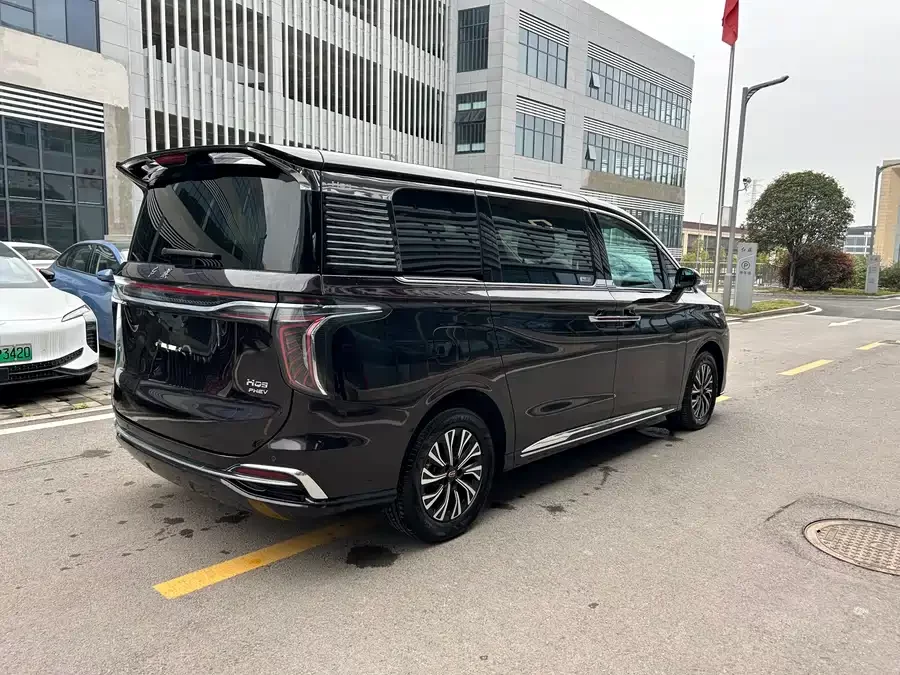 Hongqi HQ9 PHEV