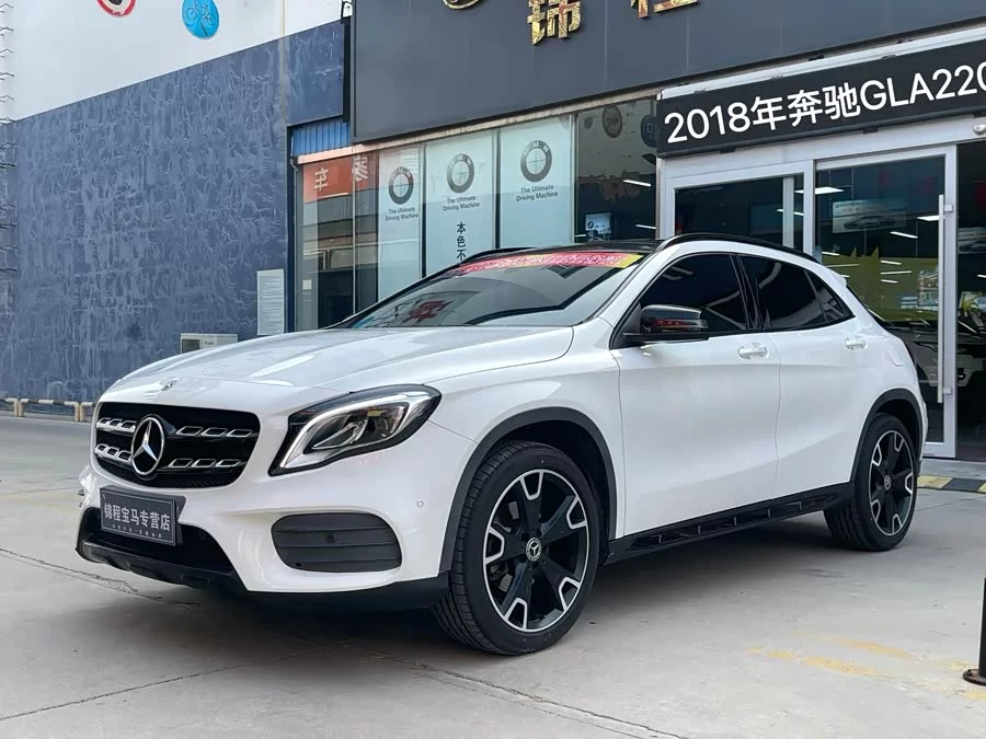 Mercedes Benz GLA
