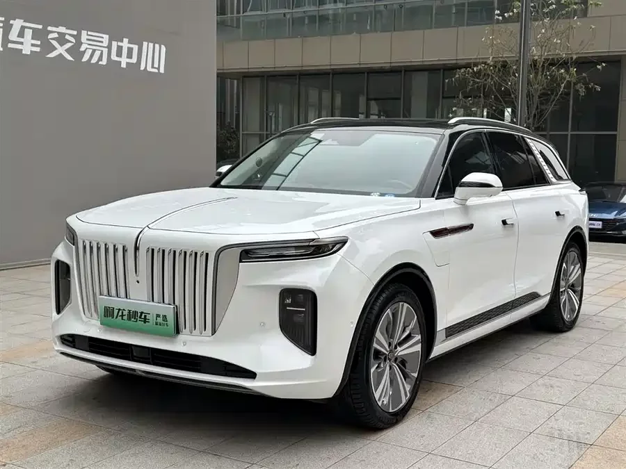 Hongqi E-HS9