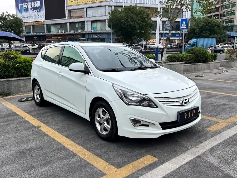 Hyundai Verna RV