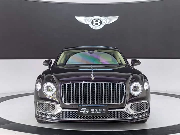 Bentley galloping