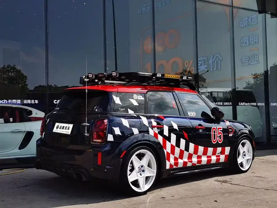 MINI JCW COUNTRYMAN