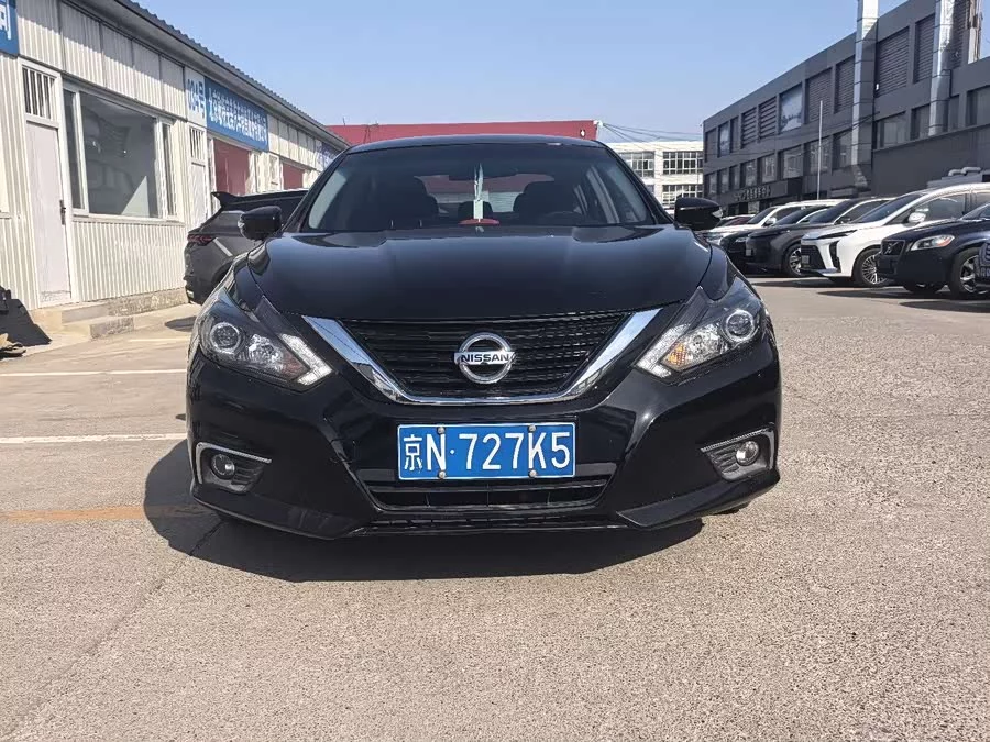 Nissan Teana